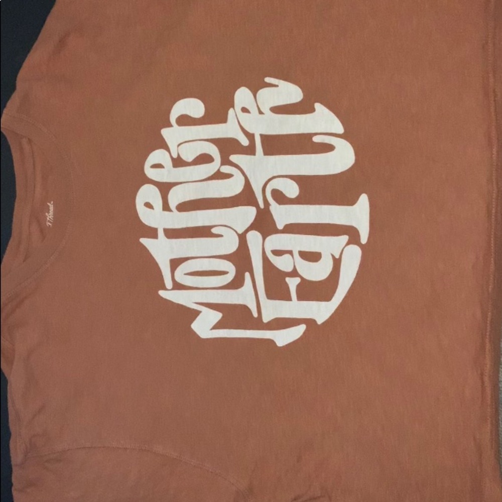 Universal Thread T-shirt